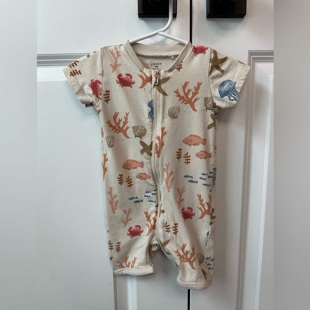 Lindex Baby Ocean Print Short Sleeve Zippered Pajama (Size 2-4 Months)